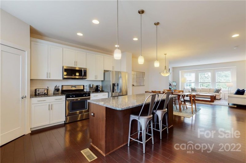 Property image 3 at 716 Lamar Avenue, Charlotte, NC 28204