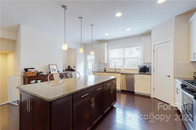 Property image 5 at 716 Lamar Avenue, Charlotte, NC 28204