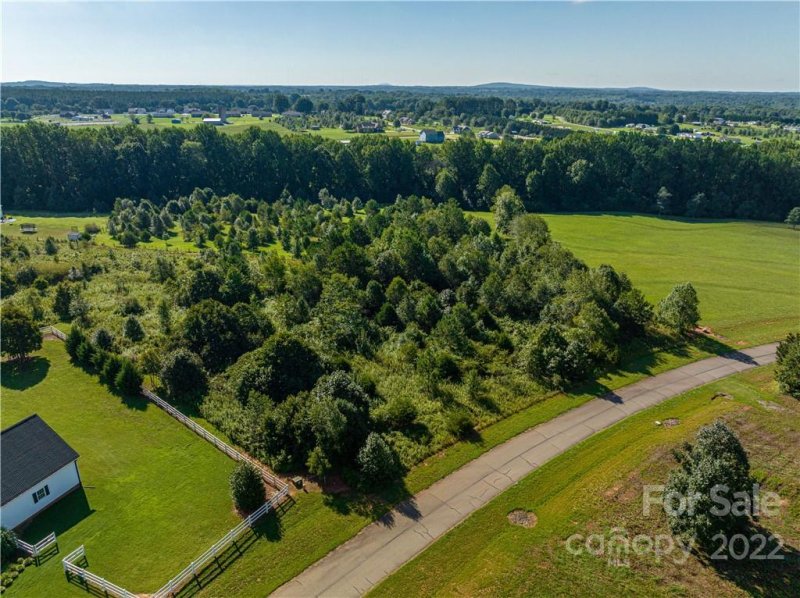 Property image 3 at 0 Malden Court, Crouse, NC 28033