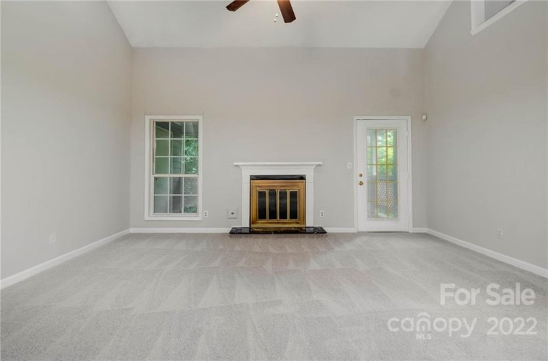 Property image 5 at 6016 Treetop Court, Charlotte, NC 28212