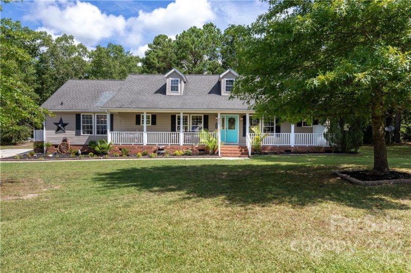 6028 Sawgrass Lane