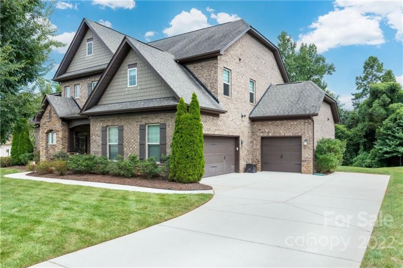 Property image 2 at 7105 Brookstone Lane, Indian Land, SC 29707