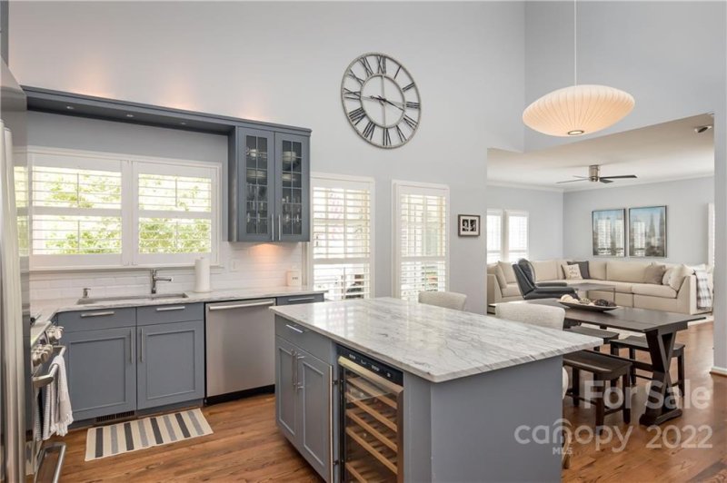 Property image 4 at 628 Olmsted Park Place, Charlotte, NC 28203