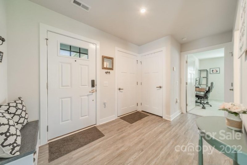 Property image 5 at 5028 Macvittie Lane, Charlotte, NC 28214