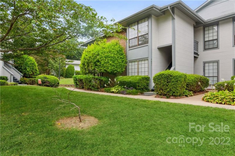 Property image 3 at 4631 Hamory Drive, Charlotte, NC 28212