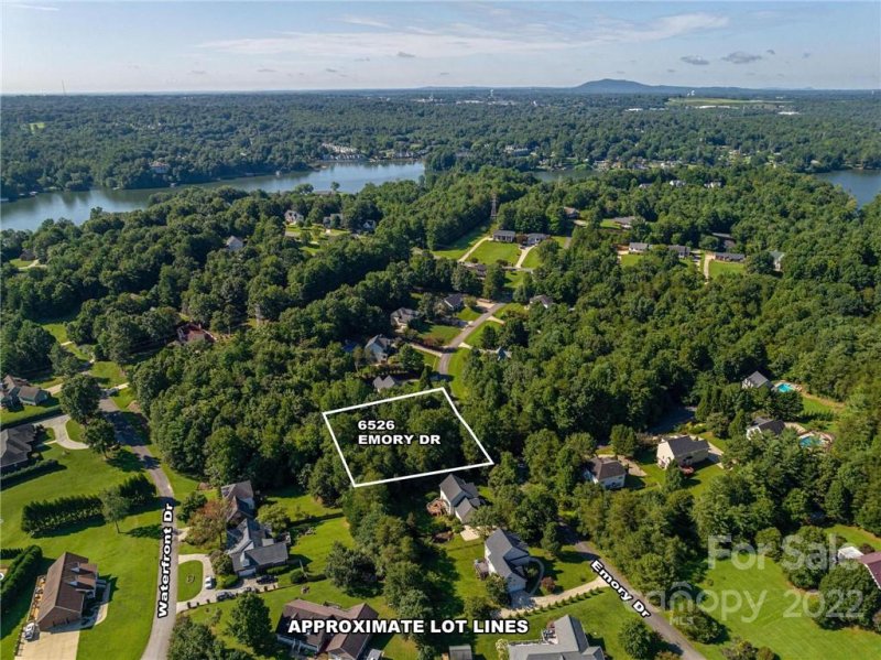 Property image 3 at 6526 Emory Drive, Hickory, NC 28601