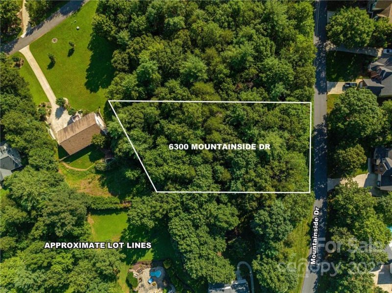 Property image 2 at 6300 Mountainside Drive, Hickory, NC 28601