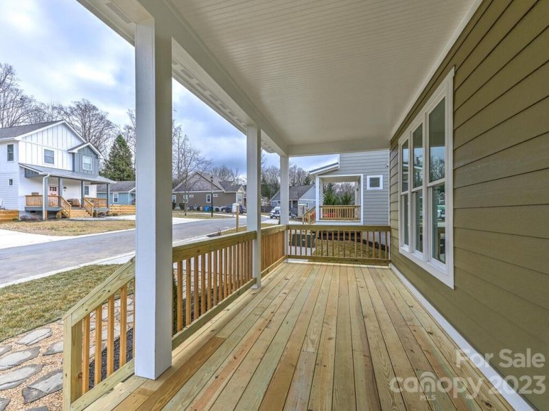Property image 3 at 22 Loblolly Lane, Asheville, NC 28803
