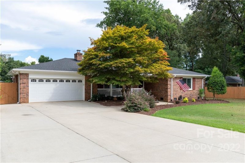 Property image 2 at 1158 Twin Lakes Road, Rock Hill, SC 29732