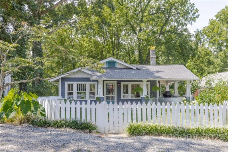 Property image 3 at 40 Dellwood Street, Asheville, NC 28806