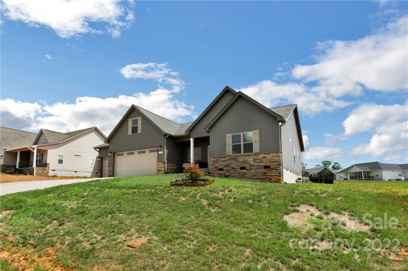 Property image 4 at 197 Staffordshire Drive, Statesville, NC 28625