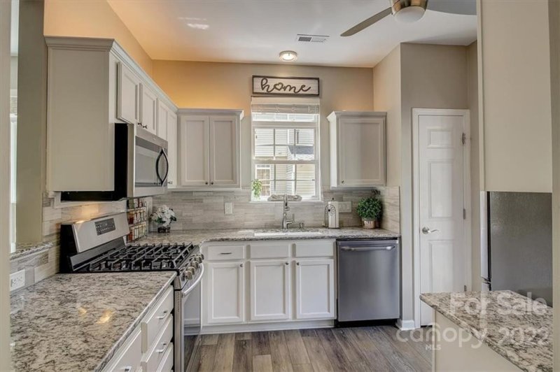 Property image 5 at 5431 Johnston Mill Court, Charlotte, NC 28269