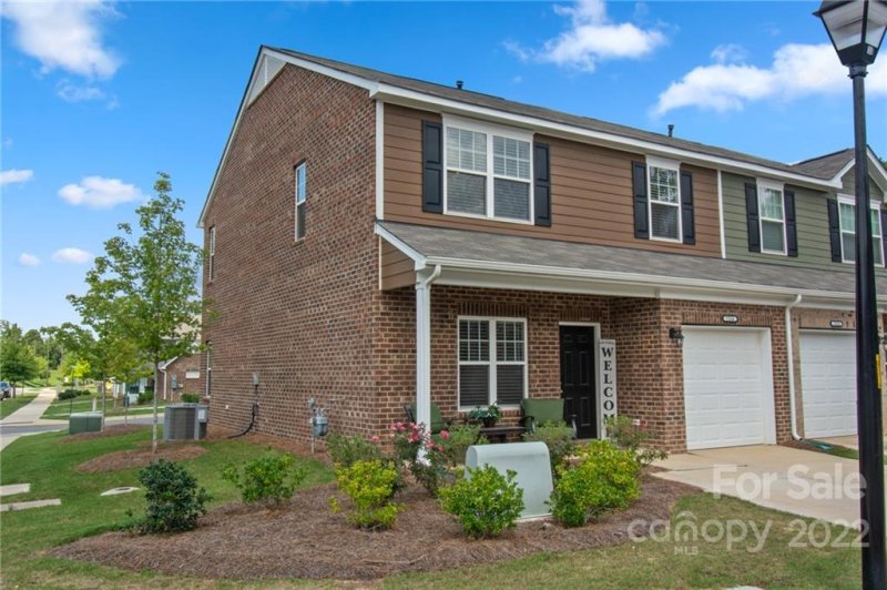 Property image 2 at 7314 Sienna Heights Place, Charlotte, NC 28213