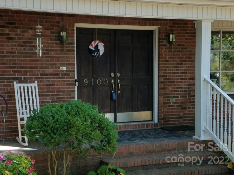 Property image 2 at 9100 Austin Ridge Lane, Charlotte, NC 28214