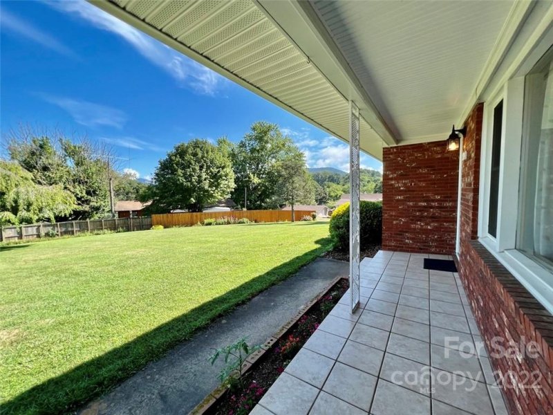 Property image 2 at 124 Leaf Lane, Clyde, NC 28721