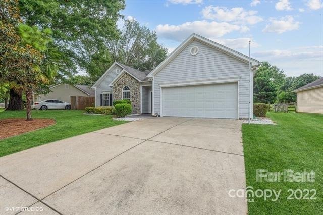 Property image 3 at 12222 Landen Drive, Charlotte, NC 28277