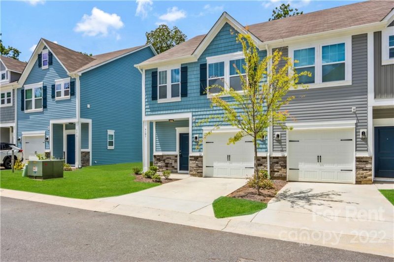 Property image 2 at 4101 Ahan Drive, Charlotte, NC 28210