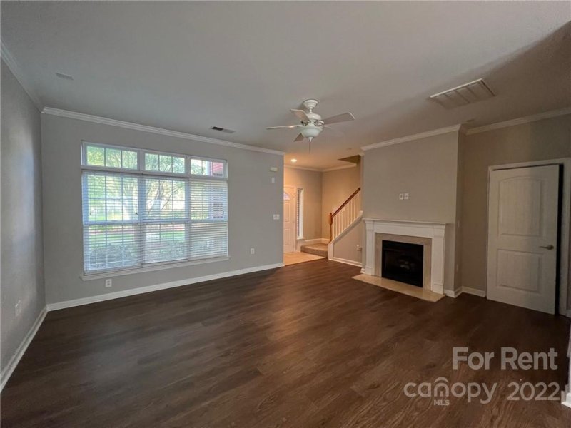 Property image 4 at 933 Central Park Circle, Davidson, NC 28036