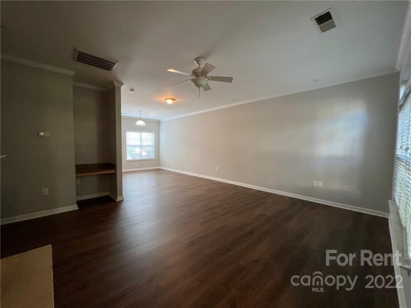 Property image 5 at 933 Central Park Circle, Davidson, NC 28036