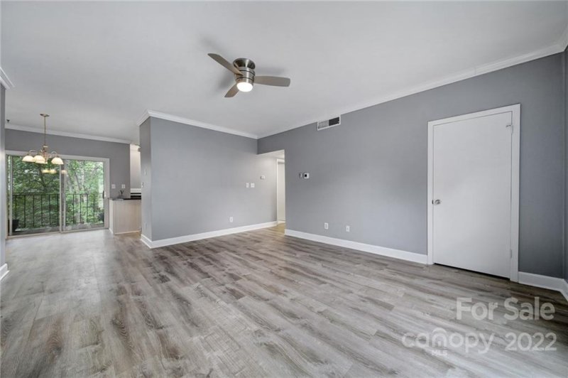 Property image 3 at 5925 Quail Hollow Road, Charlotte, NC 28210