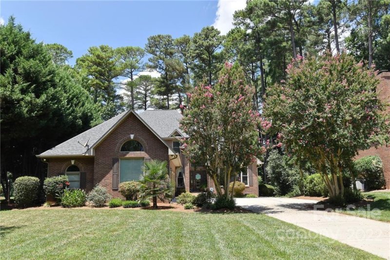 Property image 2 at 7959 Ravenwood Lane, Stanley, NC 28164