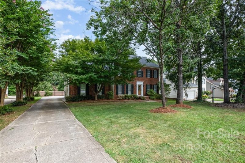 Property image 2 at 3101 Laurelwood Drive, Matthews, NC 28105