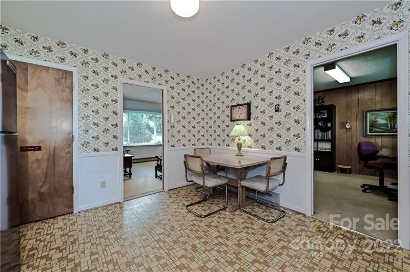 Property image 5 at 200 Newburg Lane, Matthews, NC 28105