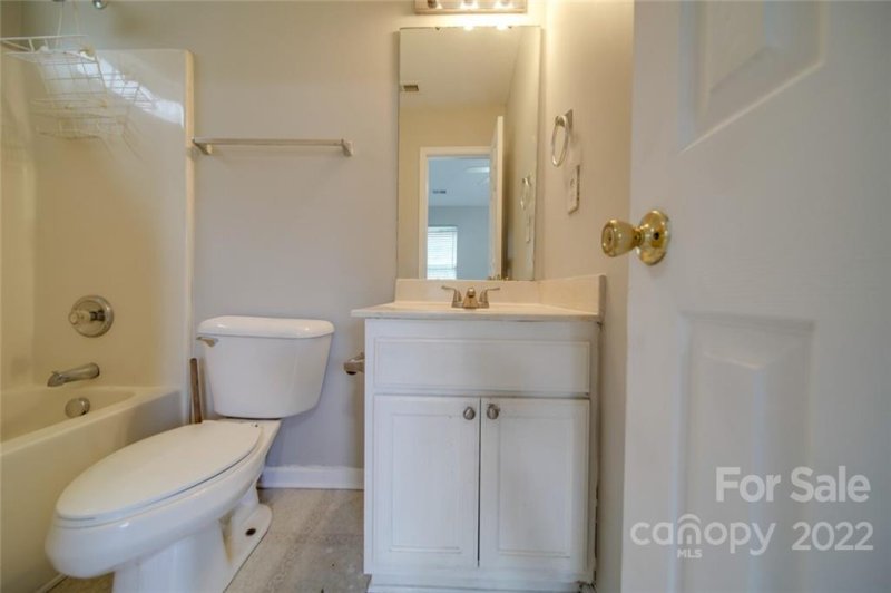 Property image 5 at 1639 Flagler Lane, Charlotte, NC 28216