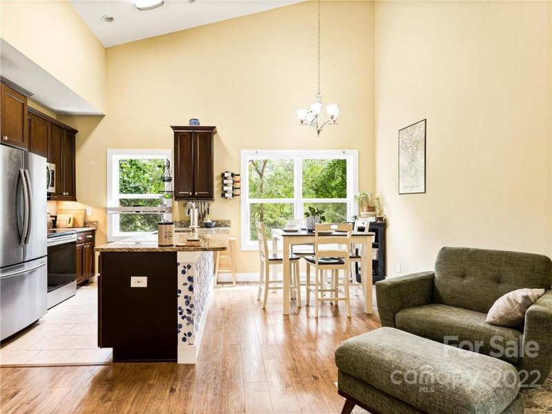 Property image 5 at 18 Crestwood Lane, Candler, NC 28715