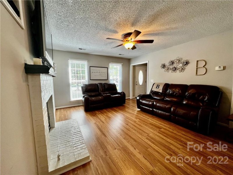 Property image 2 at 8716 Brampton Drive, Charlotte, NC 28215