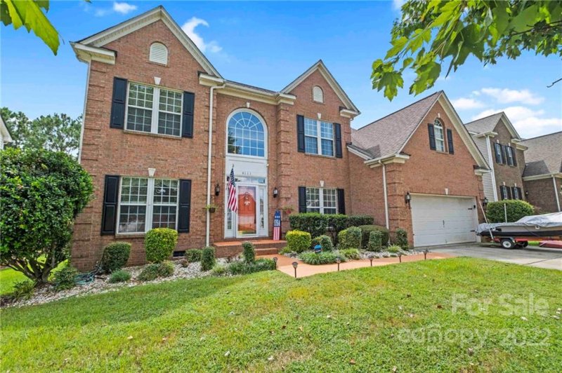 Property image 2 at 4111 Meadowview Hills Drive, Charlotte, NC 28269