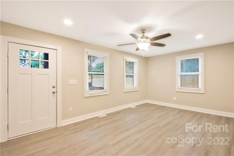 Property image 5 at 1625 Finchley Drive, Charlotte, NC 28215