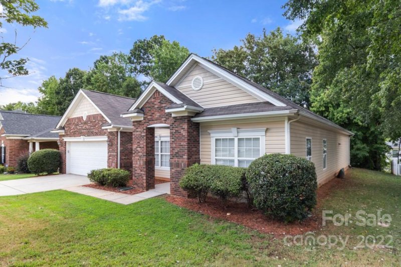 Property image 2 at 1206 Madison Green Drive, Fort Mill, SC 29715