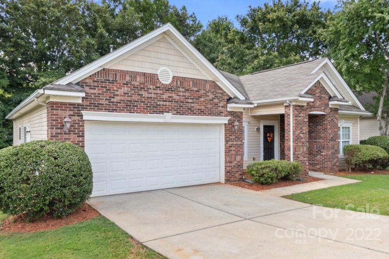 Property image 3 at 1206 Madison Green Drive, Fort Mill, SC 29715