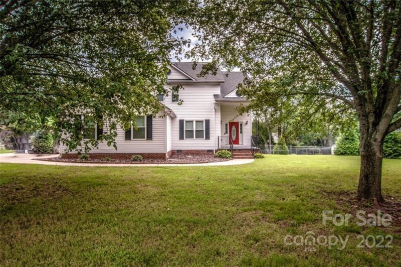 Property image 2 at 117 Mooreland Road, Mooresville, NC 28117