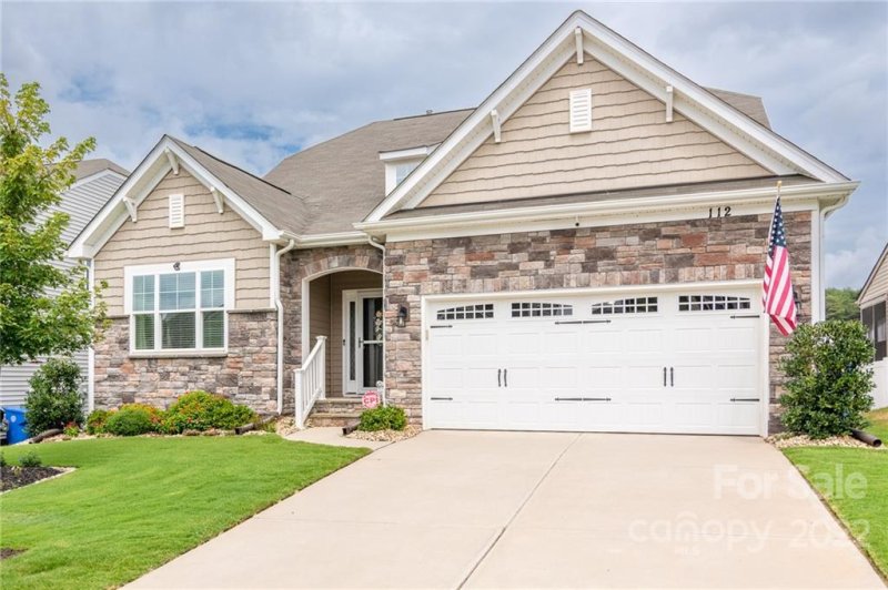 Property image 2 at 112 Lantern Acres Drive, Mooresville, NC 28115