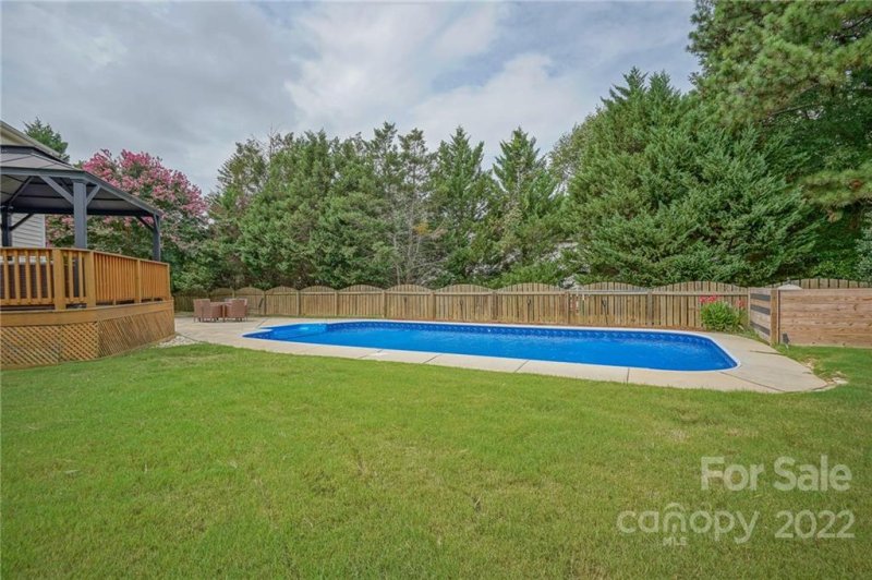 Property image 2 at 15508 Tolliver Drive, Charlotte, NC 28277