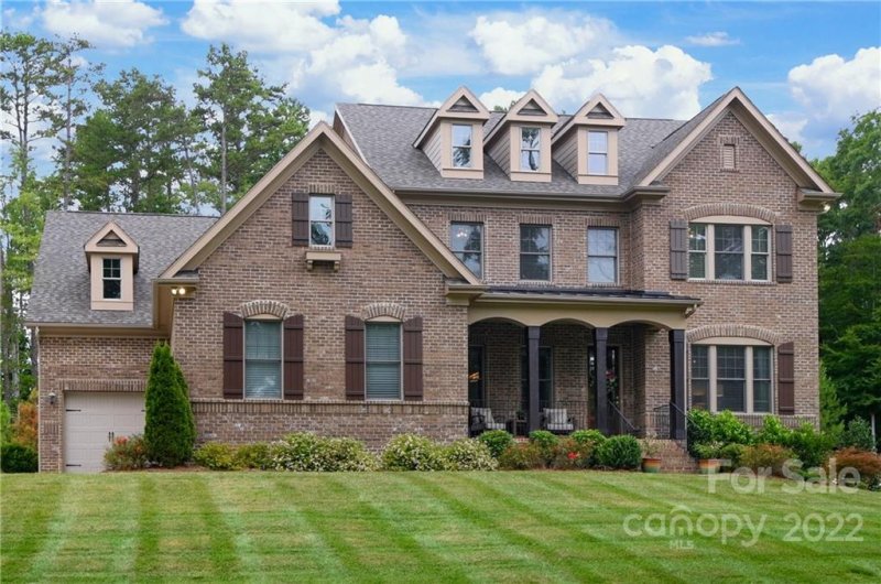 Property image 2 at 4003 Capullo Court, Matthews, NC 28104