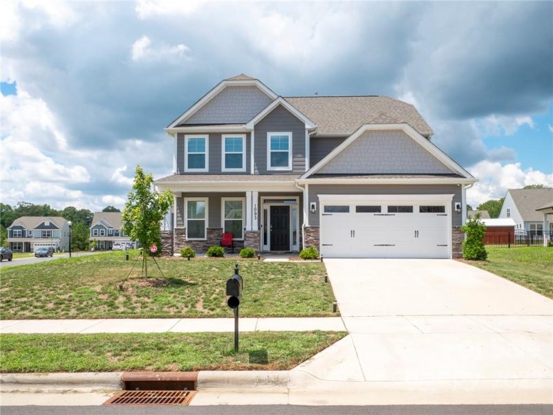 Property image 2 at 1093 Hearth Lane, Concord, NC 28025