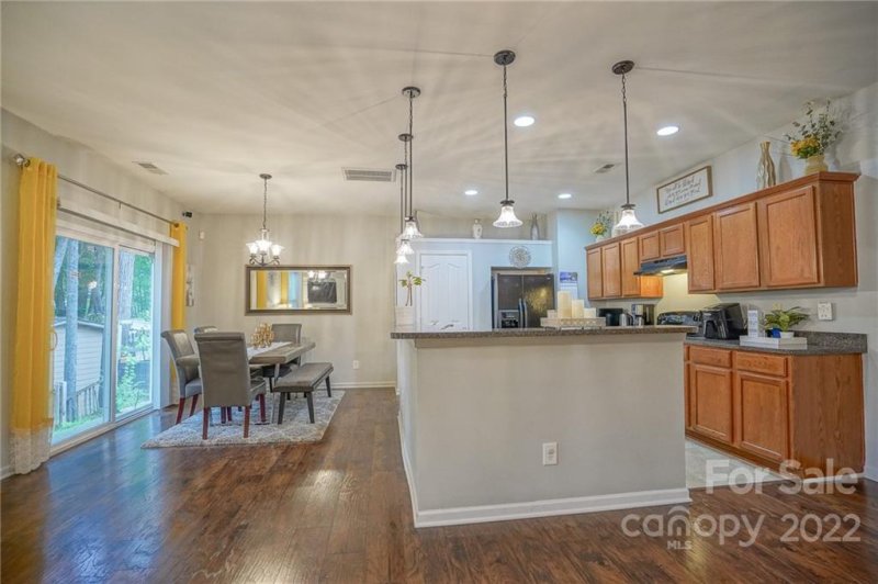 Property image 5 at 4910 Muskogee Drive, Charlotte, NC 28212