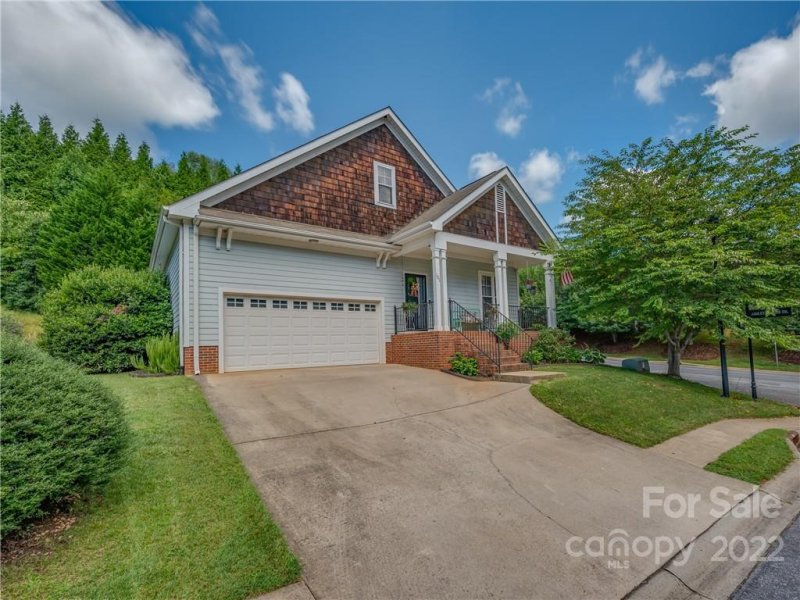 Property image 2 at 101 Carolina Bluebird Loop, Arden, NC 28704