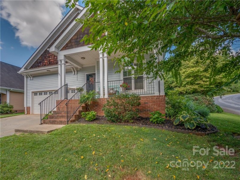 Property image 3 at 101 Carolina Bluebird Loop, Arden, NC 28704