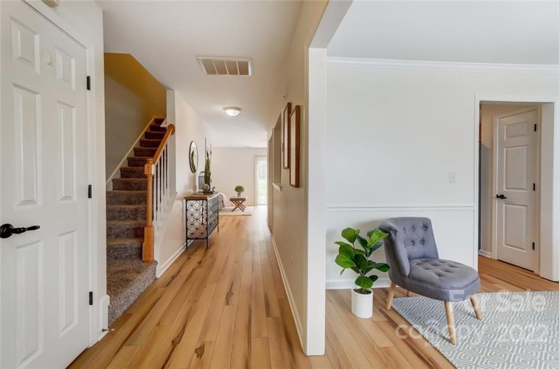 Property image 2 at 7549 Pilot Cove Court, Denver, NC 28037