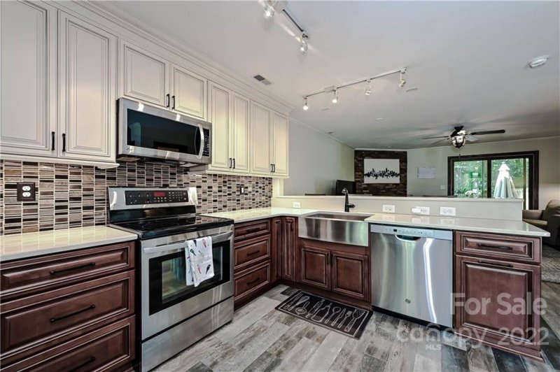 Property image 3 at 9108 Nolley Court, Charlotte, NC 28270