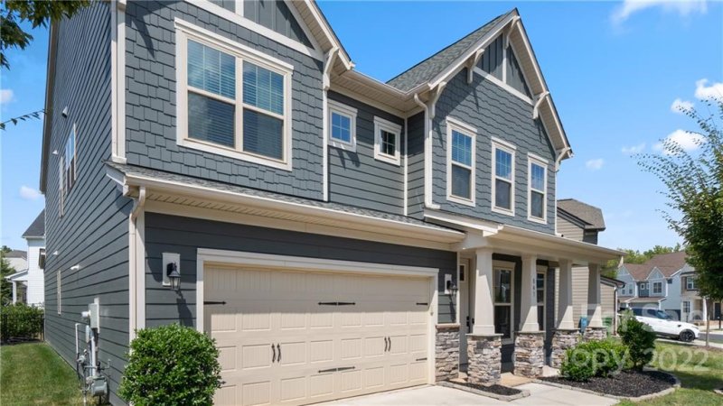 Property image 3 at 843 Pecan Tree Lane, Fort Mill, SC 29715