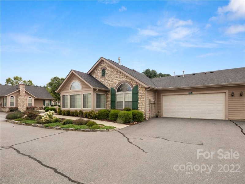 Property image 3 at 74 Mountain Meadow Circle, Weaverville, NC 28787