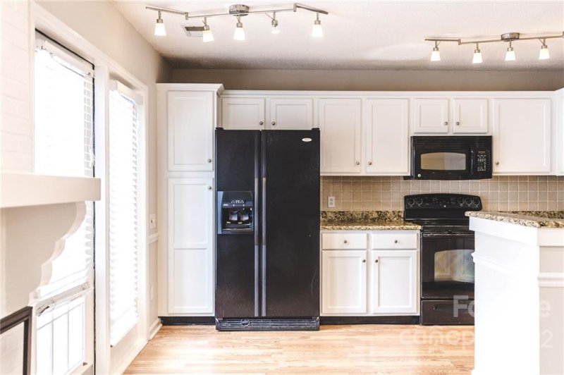 Property image 2 at 8242 Legare Court, Charlotte, NC 28210