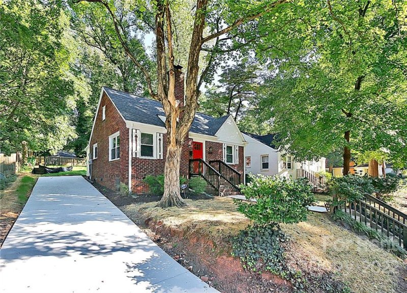 Property image 2 at 3004 Rush Avenue, Charlotte, NC 28208