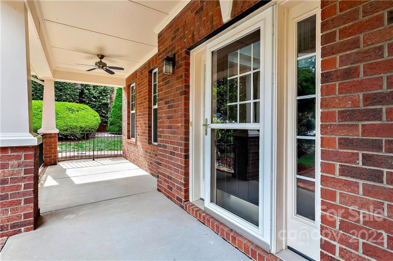 Property image 3 at 9916 Hazelview Drive, Charlotte, NC 28277