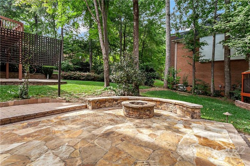 Property image 4 at 9916 Hazelview Drive, Charlotte, NC 28277